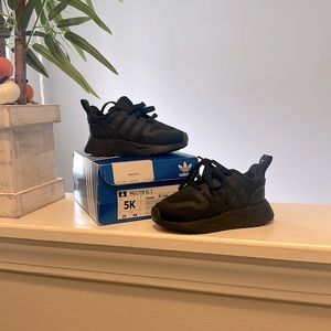 adidas Multix Athletic Shoe toddler size 5